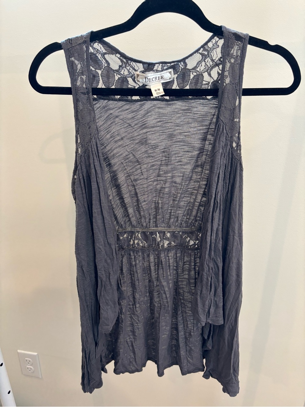 Decree Gray Lace-Trim Open Front Sleeveless Cardigan